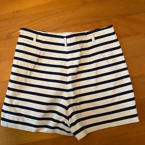Striped high rise shorts - Picture 4 of 5